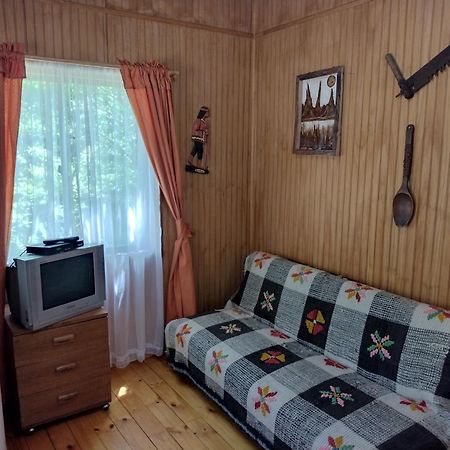Entre Esteros Hornopiren Exteriör bild
